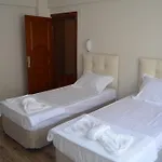 فندق هيلتون جاردن إن مطار أتاتورك 4*