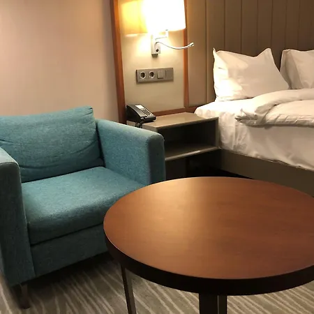 Hilton Garden Atatürk Airport 4*