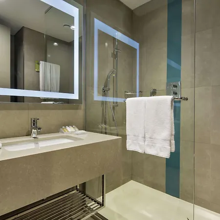 Hilton Garden Atatürk Airport Hotel 4*