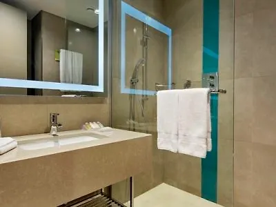 Hotell Hilton Garden Atatuerk Airport 4*
