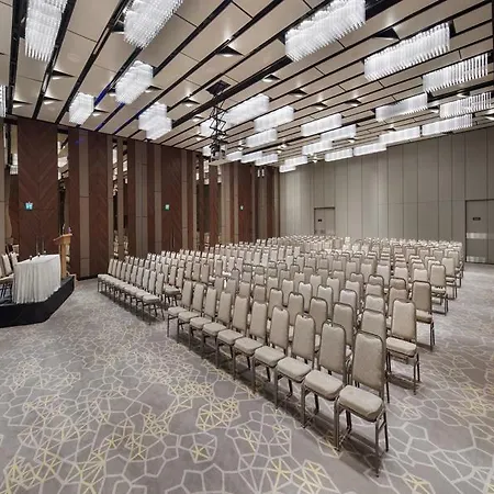 Hilton Garden Atatürk Airport Hotel 4*